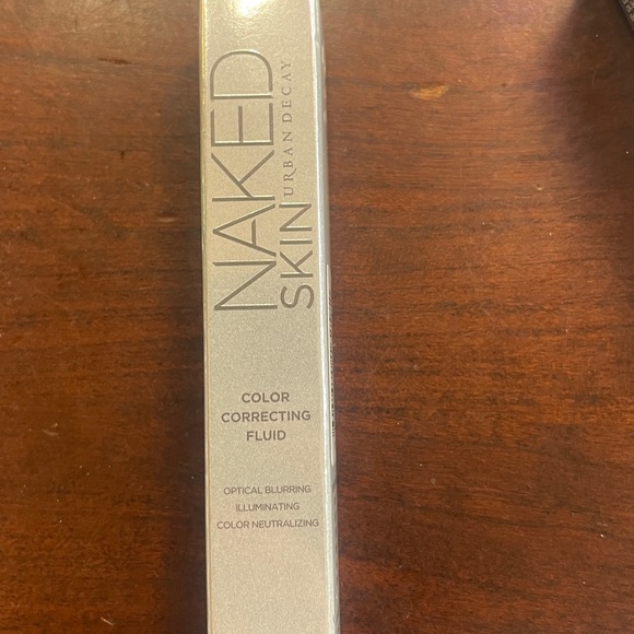 Urban Decay - Picture 1 of 1